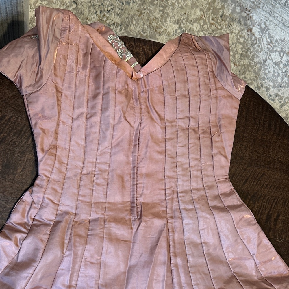 NEW Embroidered Pink Zuria Dor inspired dress - Picture 6 of 13